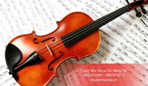 Hướng dẫn chi tiết cách thay dây đàn Violin 